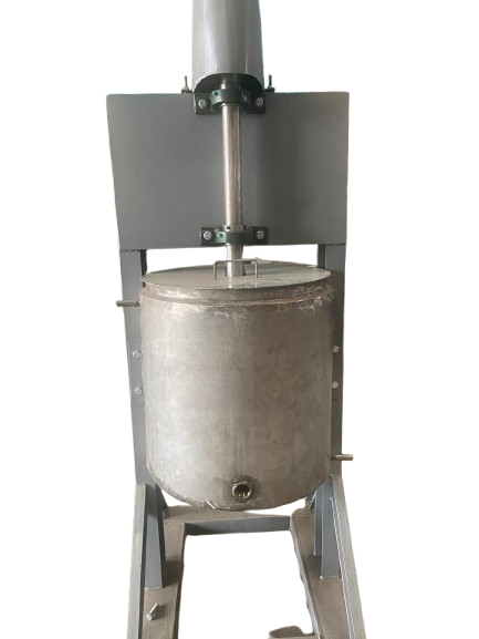 Industrial Mixing Tank with Agitator